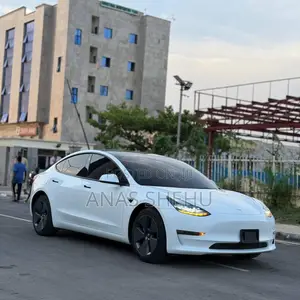 Tesla Model 3 2023 White