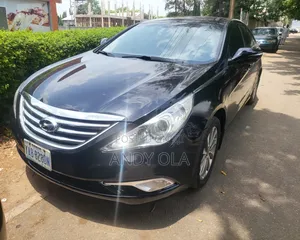 Hyundai Sonata Limited 2.0T Sedan (2.0L 4cyl 6A) 2013 Black