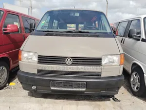 Volkswagen Transporter 2005 Grey