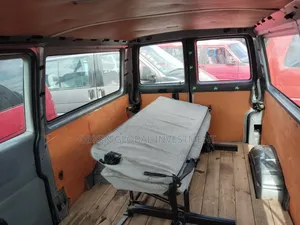 Volkswagen Transporter 2005 Grey
