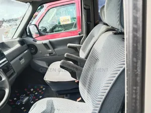Volkswagen Transporter 2005 Grey