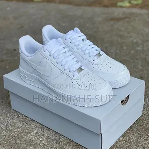 Wwite Nike Airforce 1 Sneakers