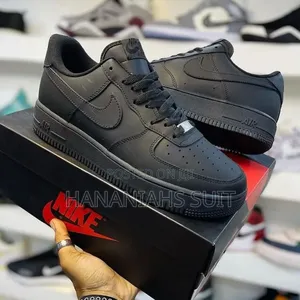 Black Nike Sneakers