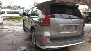 Lexus GX 460 Premium 2012 White