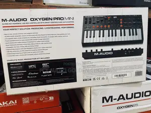  M-Audio Oxygen Pro Mini (32 Keys Midi Controller)