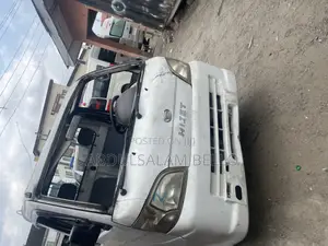 Daihatsu Hijet 2010 White