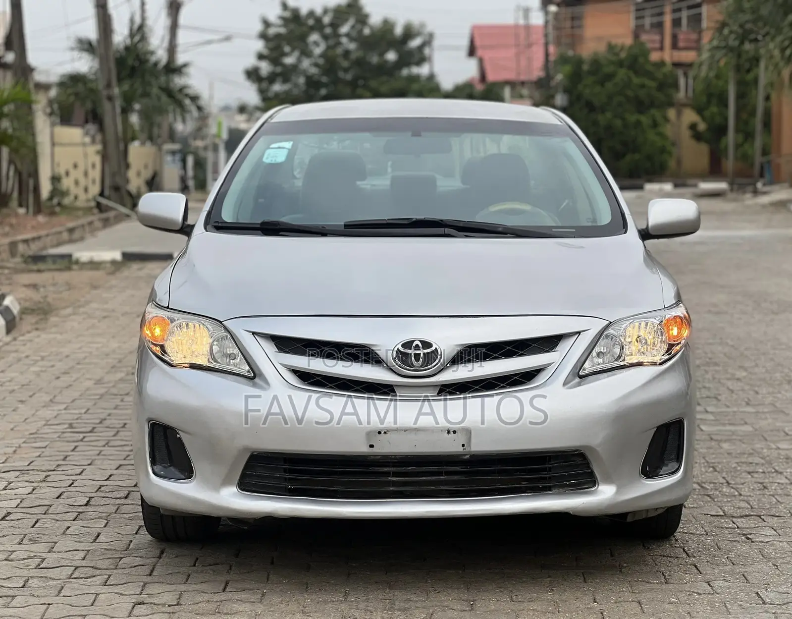 Toyota Corolla 2012 Silver