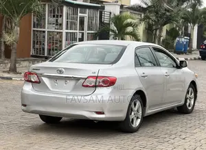 Toyota Corolla 2012 Silver