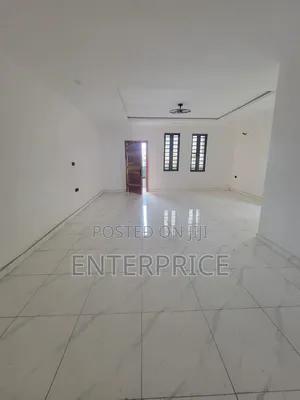 5bdrm Duplex in Lekki Phase 1 for sale