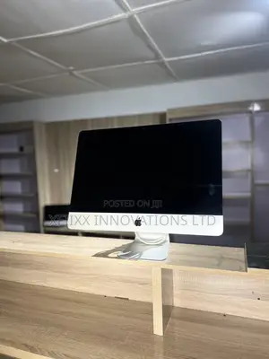 Desktop Computer Apple iMac 8GB Intel Core i5 HDD 1T