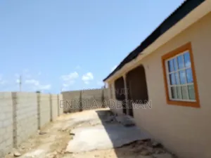 2bdrm Block of Flats in Gorpa Estate, Igbogbo for rent