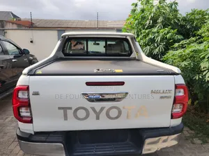 Toyota Hilux SR5 4x4 2019 White