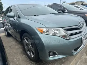 Toyota Avanza 2011 Green