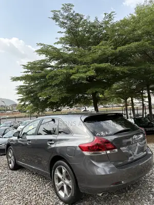 Toyota Venza Limited AWD V6 2013 Gray