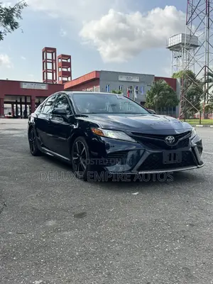 Toyota Camry XSE FWD (2.5L 4cyl 8AM) 2018 Blue