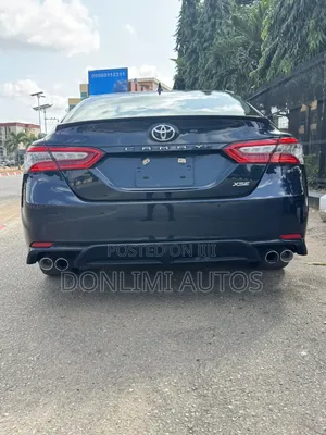 Toyota Camry XSE FWD (2.5L 4cyl 8AM) 2018 Blue