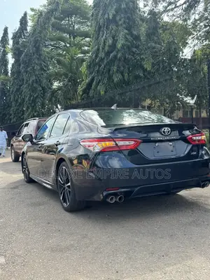 Toyota Camry XSE FWD (2.5L 4cyl 8AM) 2018 Blue