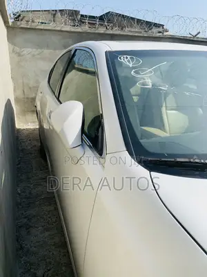 Lexus ES 2015 White