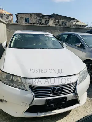 Lexus ES 2015 White