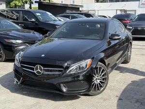 Mercedes-Benz C300 2016 Black