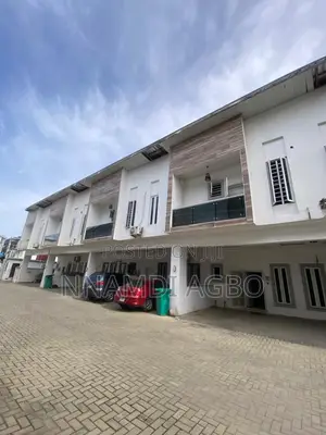 4bdrm Duplex in Chevron for rent