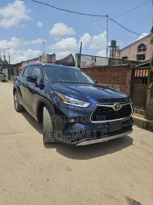 Toyota Highlander 2020 Blue