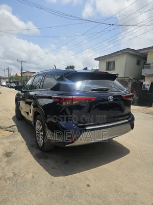Toyota Highlander 2020 Blue