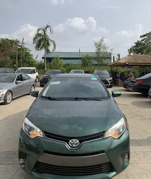 Toyota Corolla 2016 Green