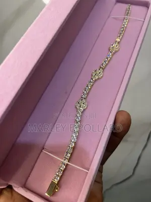 4mm Four Leaf Clover Quality Cz Iced Vca 18karat Gold Tennis Bracelet