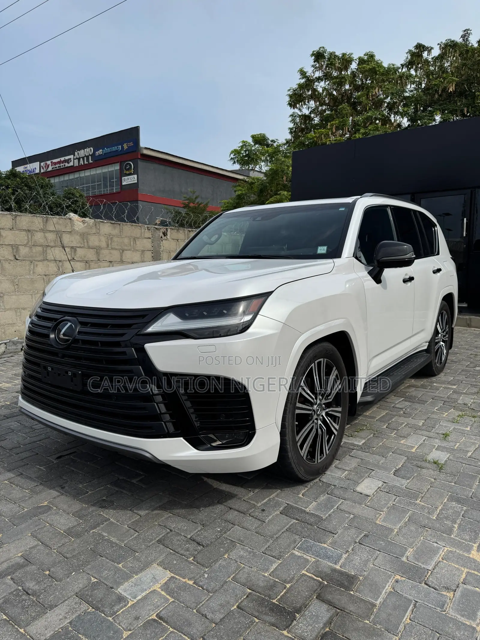 Lexus LX 600 2023 White