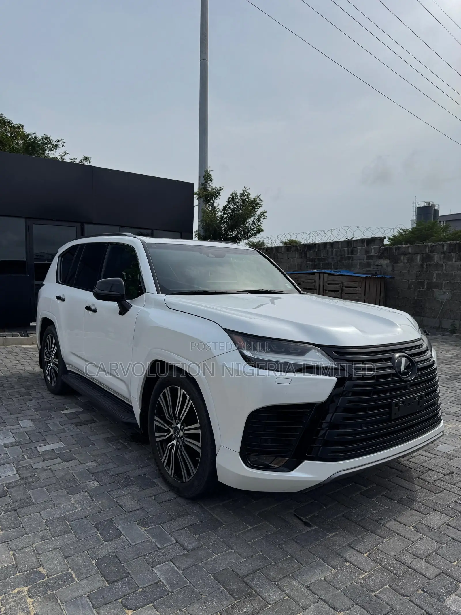 Lexus LX 600 2023 White