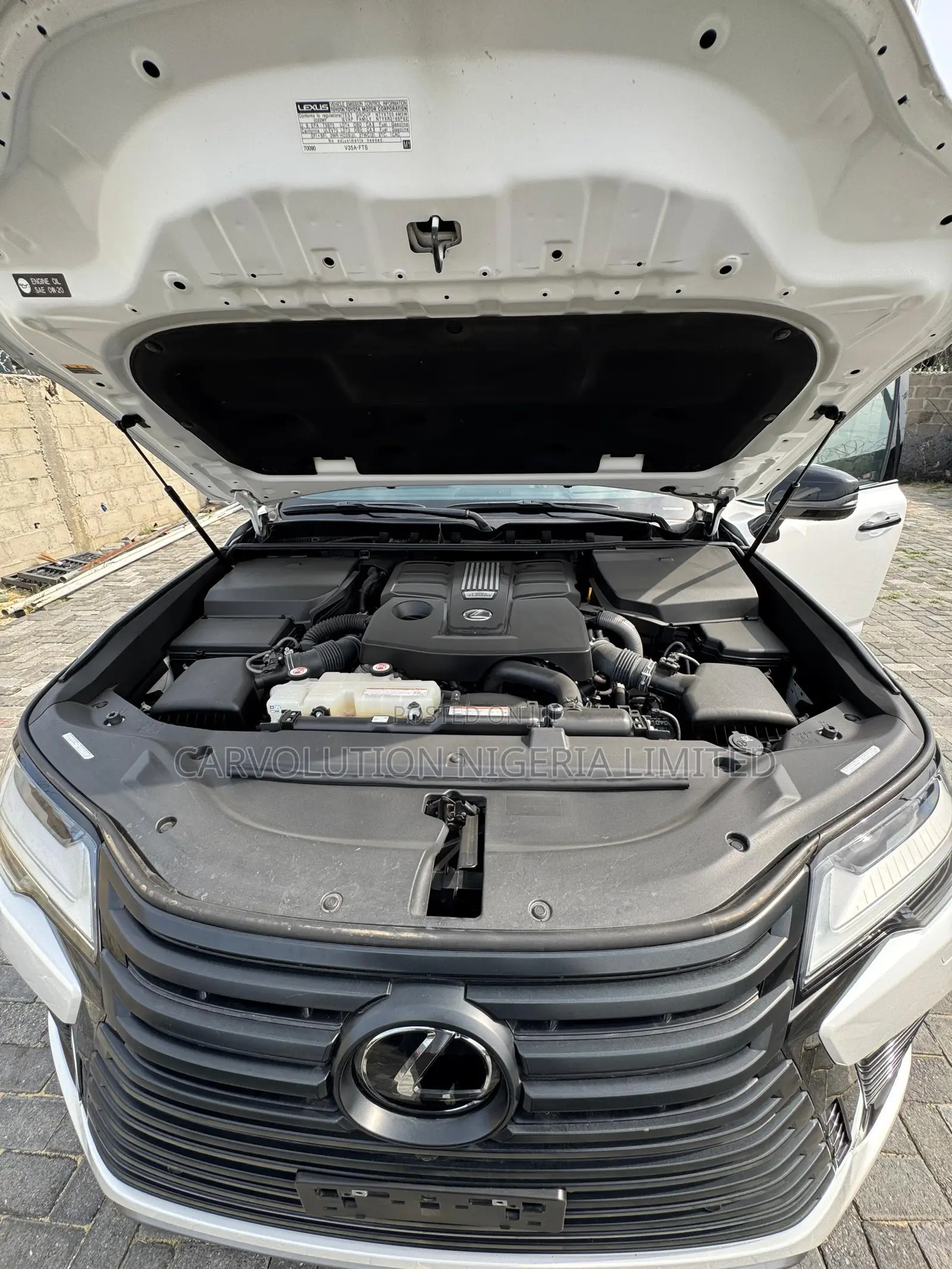 Lexus LX 600 2023 White