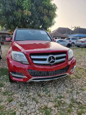 Mercedes-Benz GLK-Class Base GLK 350 4dr AWD 4MATIC (3.5L 6cyl 7A) 2015