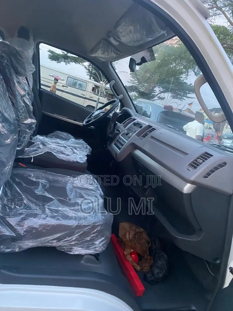 New Foton View 2025 White