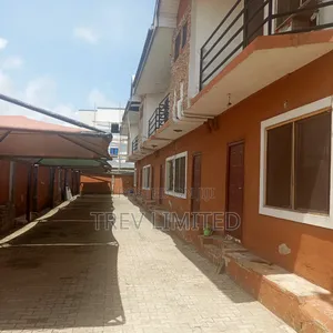 3bdrm Apartment in Mobil Road, Ilaje / Lekki for rent