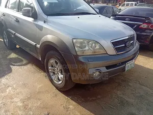 Kia Sorento 2007 Silver