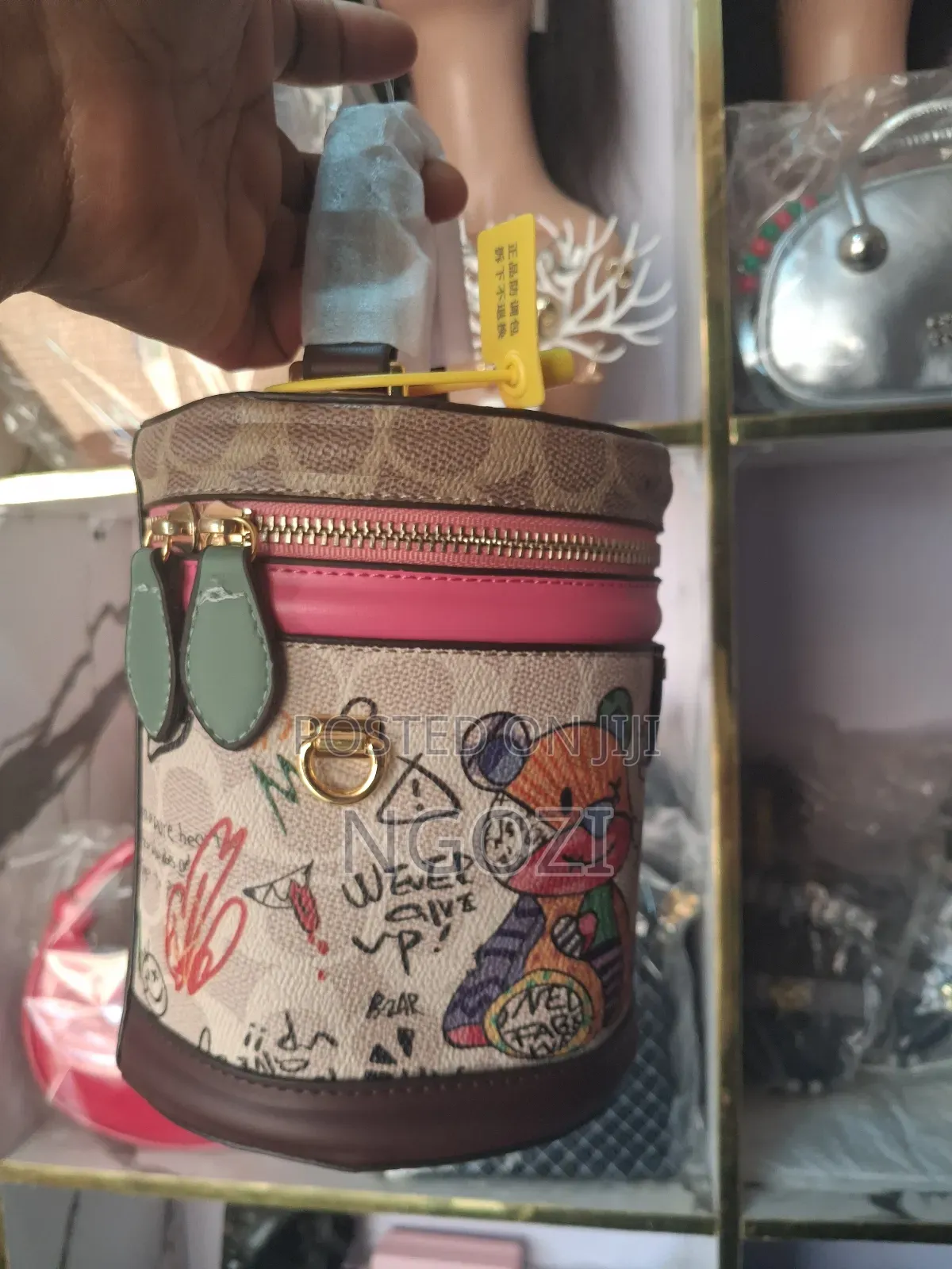 Females Round Box Bag