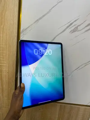 Apple iPad Pro 12.9 (2022) 256 GB