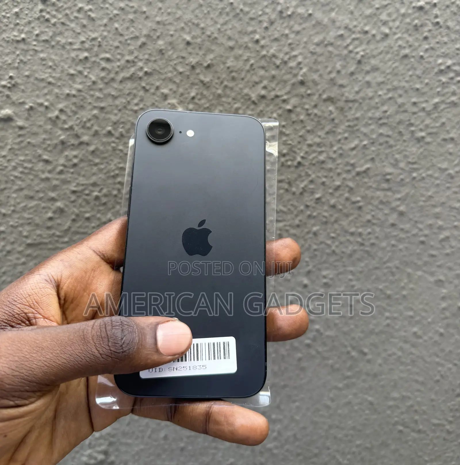 Apple iPhone 16e 128 GB Black