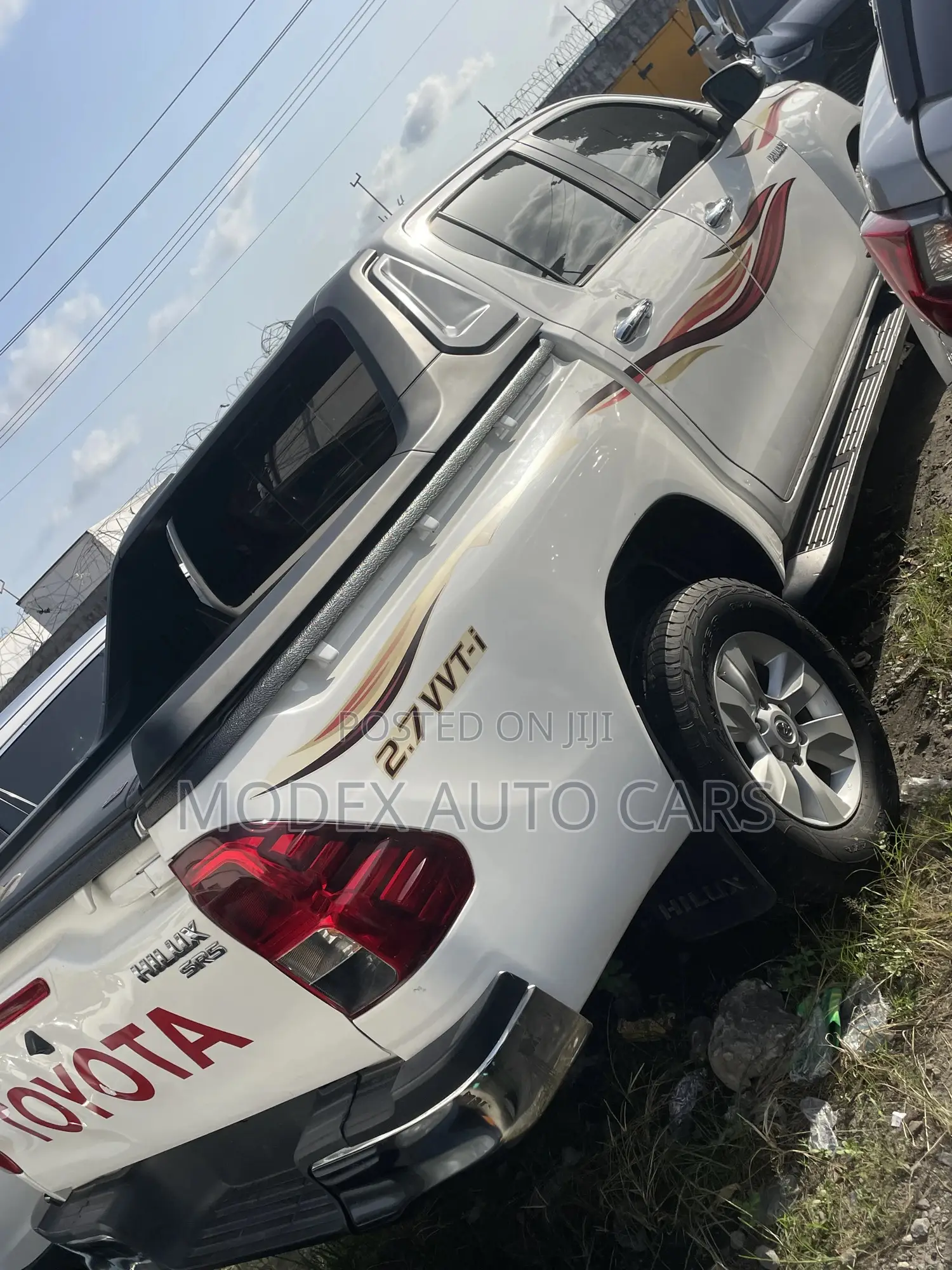Toyota Hilux 2020 White