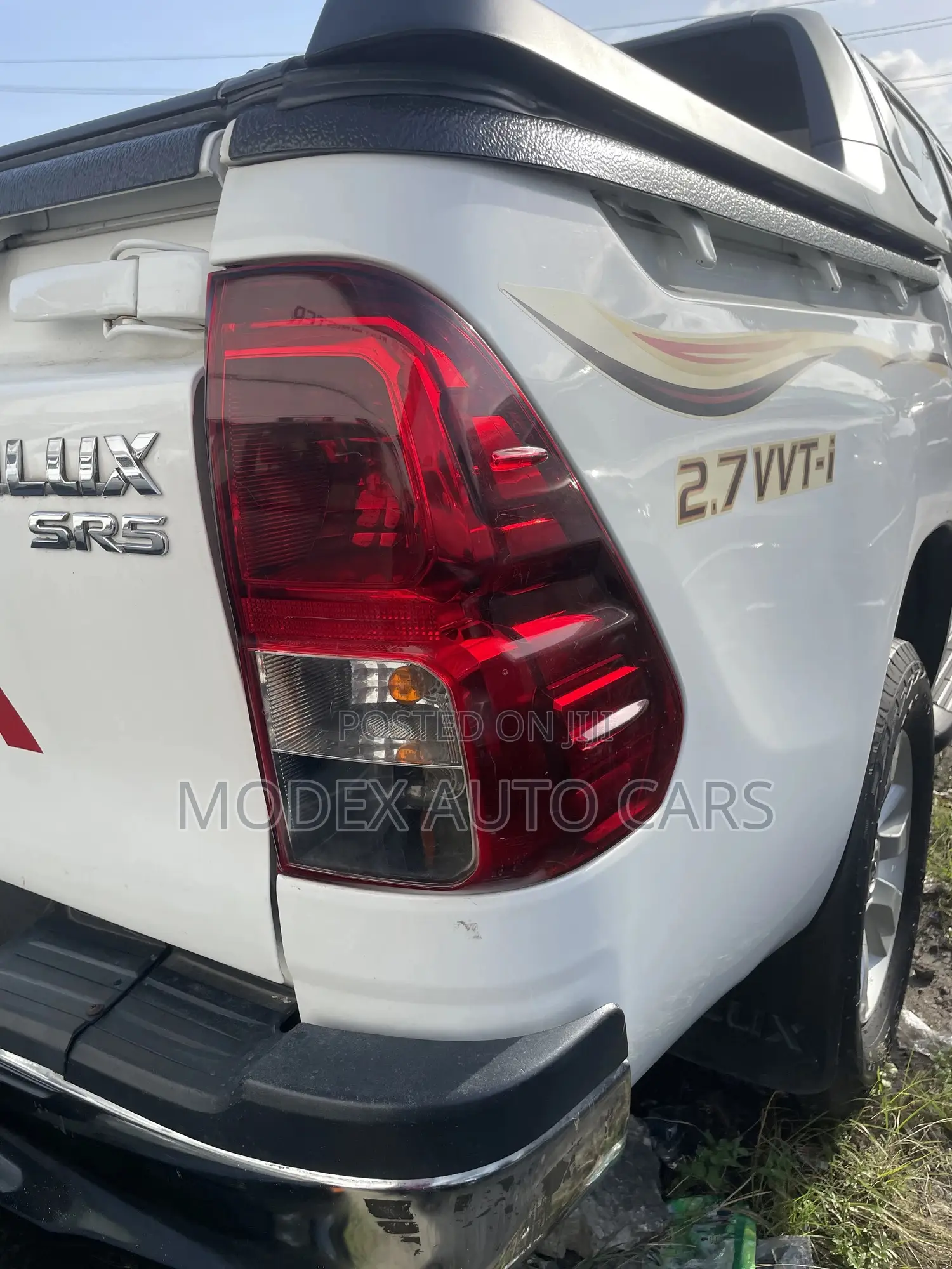 Toyota Hilux 2020 White