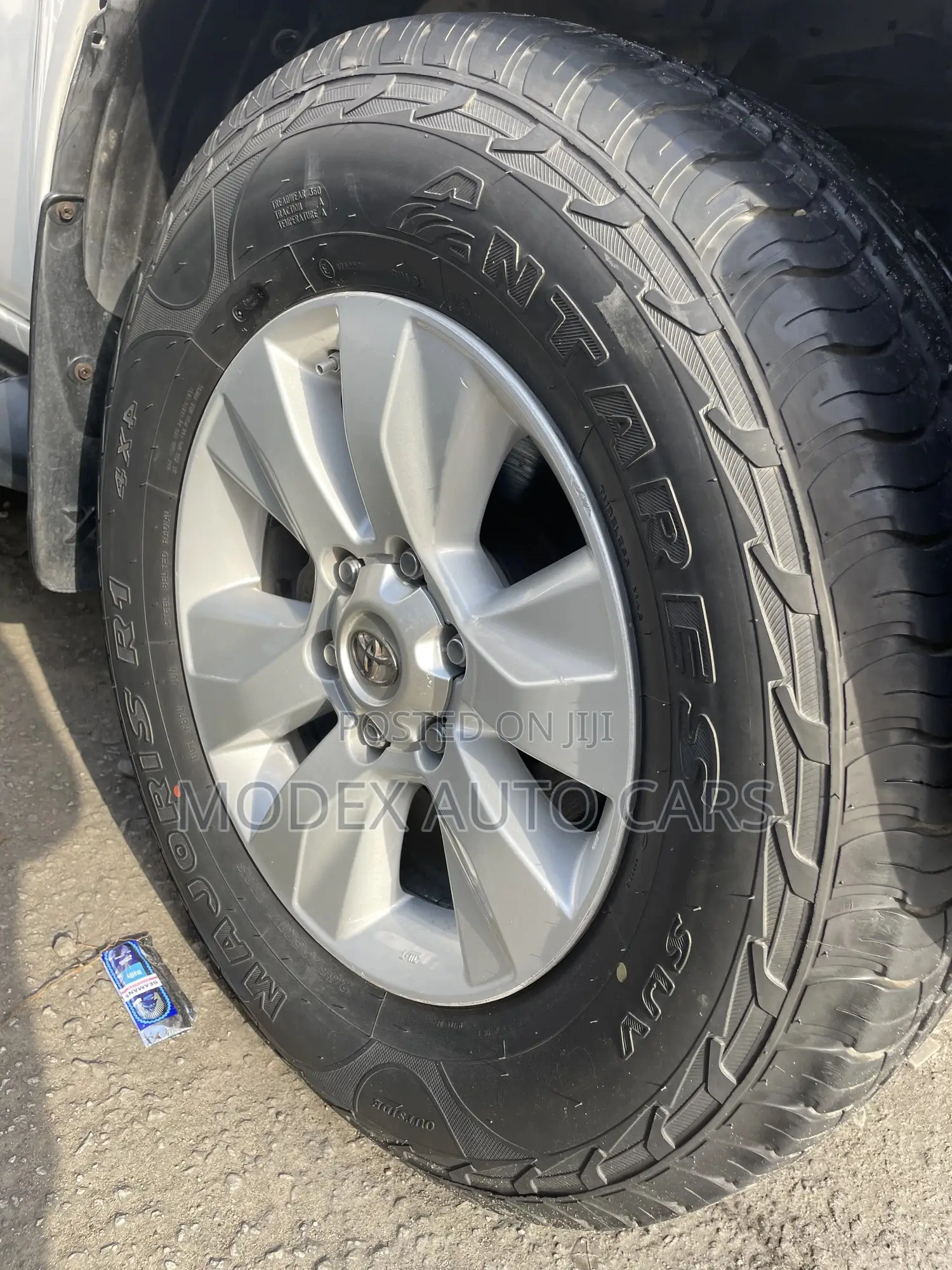 Toyota Hilux 2020 White
