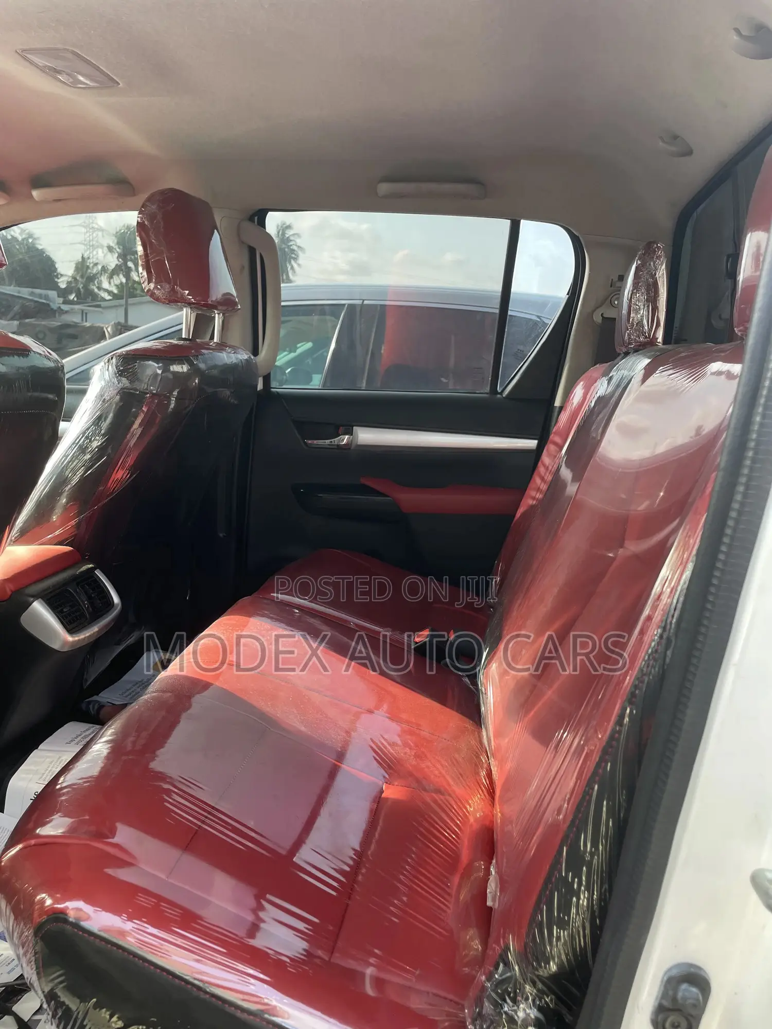 Toyota Hilux 2020 White