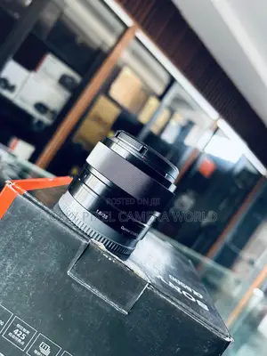 Sony 35mm 1.8 E Mount