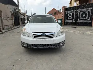 Subaru Outback 2.5i Limited PZEV 2012 White