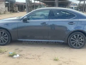 Lexus IS 2009 Blue