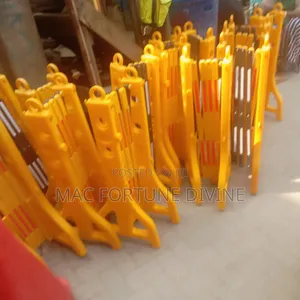 Foldable Expandable Safety Barricades