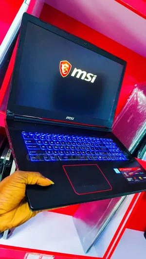 MSI GT70 Dominator Dragon Edition 16GB Intel Core i7 HDD+SSD 256GB