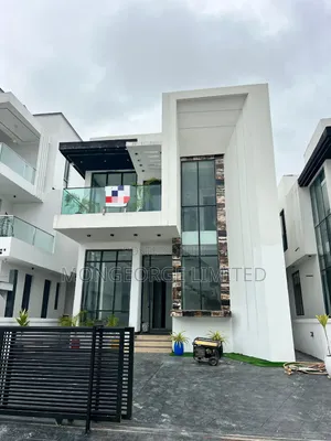 5bdrm Duplex in Chevron for sale