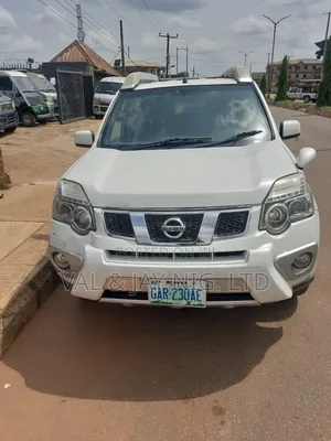 Nissan X-Trail 2.0 Petrol AWD 2013 White